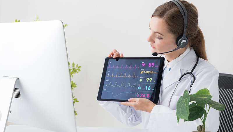 远程心电实时监测2.jpg 远程心电实时监测2.jpg